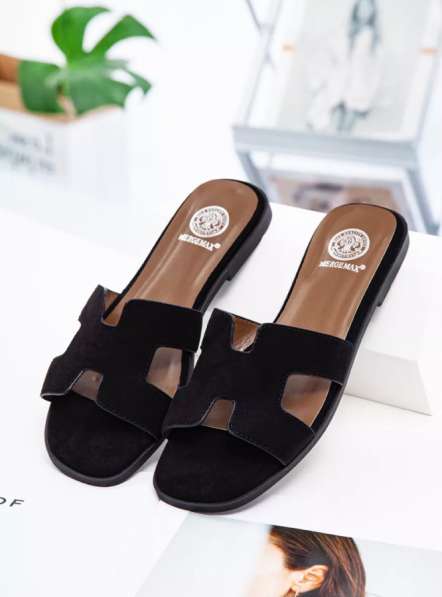 Шлёпанцы летние женские