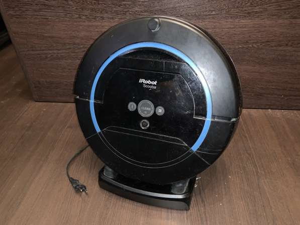 Продам пылесос iRobot Scooba