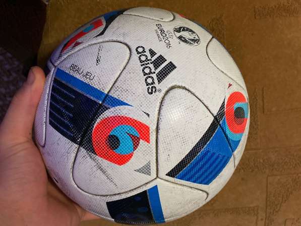 Футбольный мяч Beau Jeu