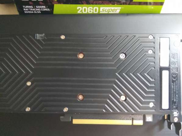 GeForce RTX 2060 SUPER в фото 3