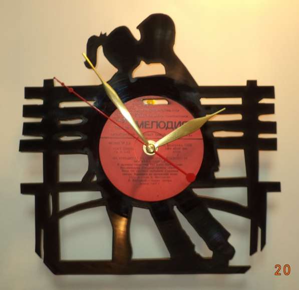 Подарочные часы из виниловой пластинки в Туле фото 3