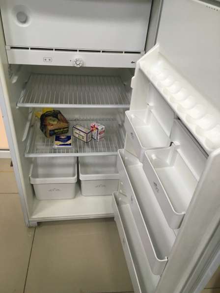 Холодильник БИРЮСА 10С-1 с морозильной камерой, в отличном с в Москве фото 7