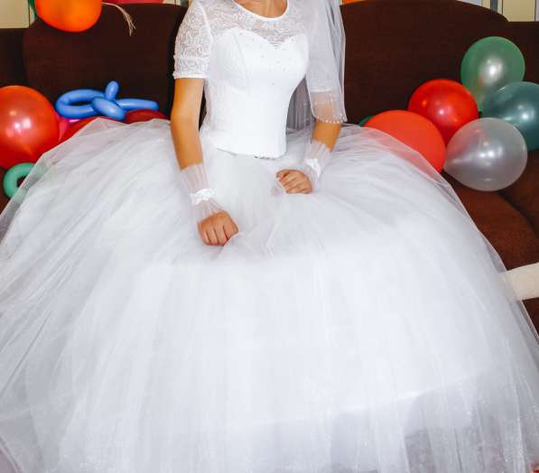 Продам очень красивое свадебное платье в фото 4