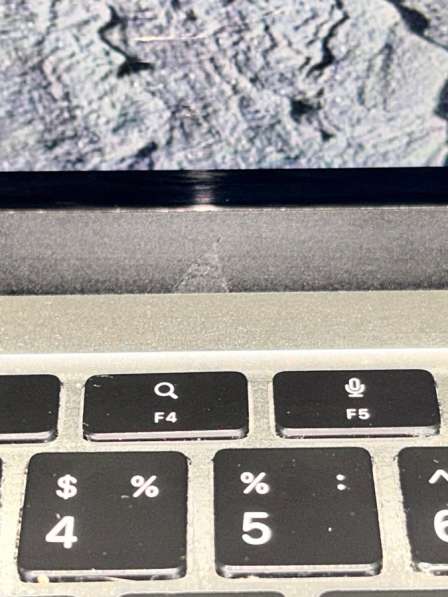 MacBook Air M1 2020 • 8 ГБ / 256 ГБ в Москве