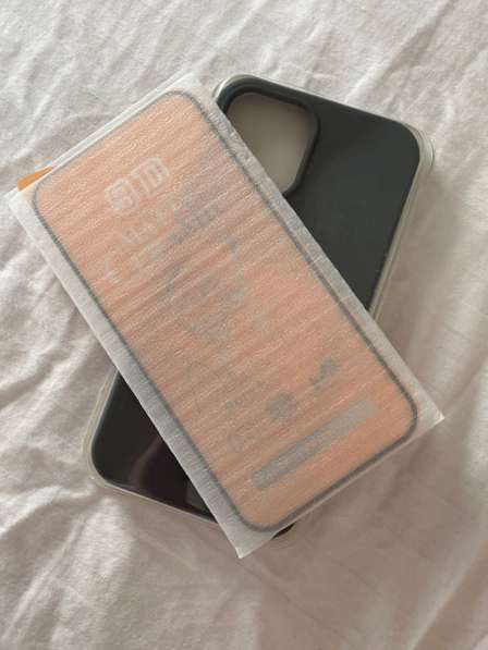 Чехол на iphone 12 pro в Москве