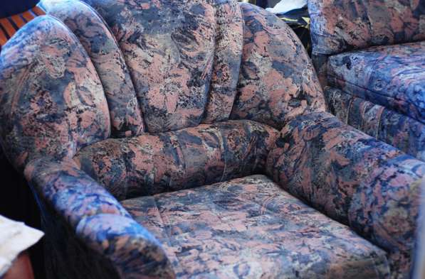 Кресла, 2 штуки, удобные - как новые