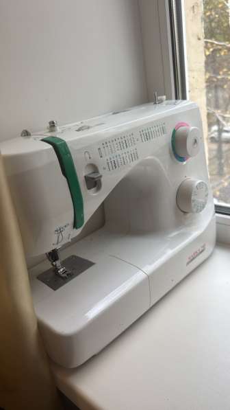 Швейная машина Чайка