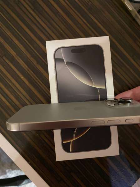Iphone 16 pro 256 gb E sim в Москве