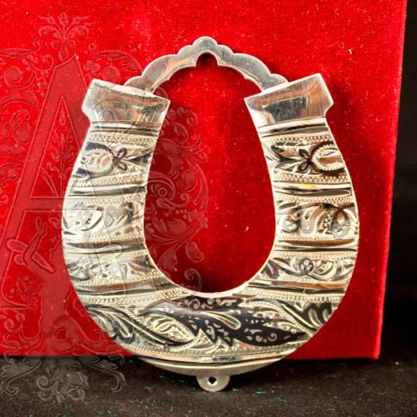Серебряные сувенирные подковы ручной работы мастеров Кубачи в Москве фото 8