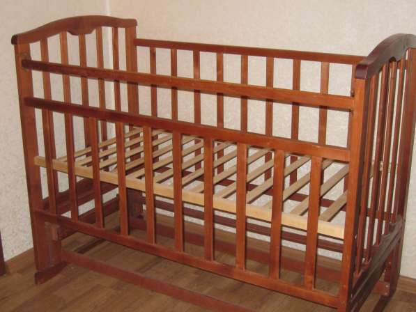 Детская кроватка в Дмитрове