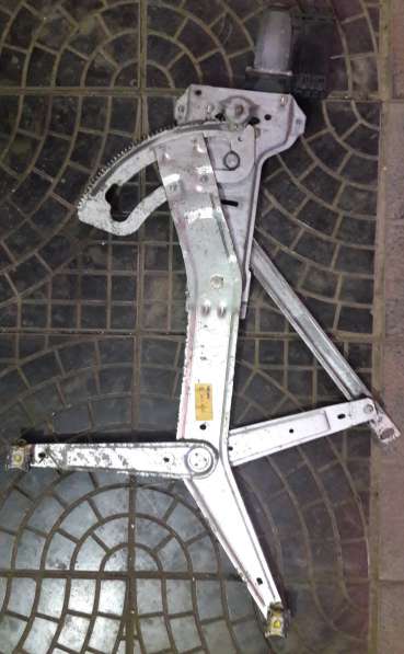 Механизм стеклоподъемника левой двери Пежо 406 купе в Тольятти фото 5