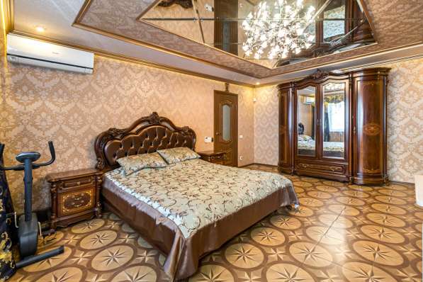 Спальный гарнитур (Кровать -евро, шкаф, комод, 2 тумбочки) в Челябинске