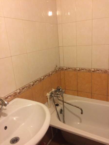 Сдам двухкомнатную квартиру в Ростов-на-Дону.Жилая площадь 52 кв.м.Этаж 8.Есть Балкон. в Ростове-на-Дону