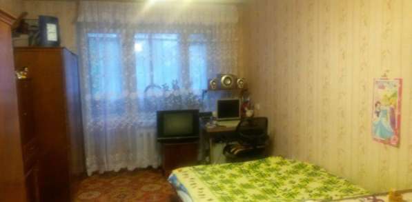 Продам однокомнатную квартиру в Подольске. Жилая площадь 33 кв.м. Этаж 3. Дом панельный. 