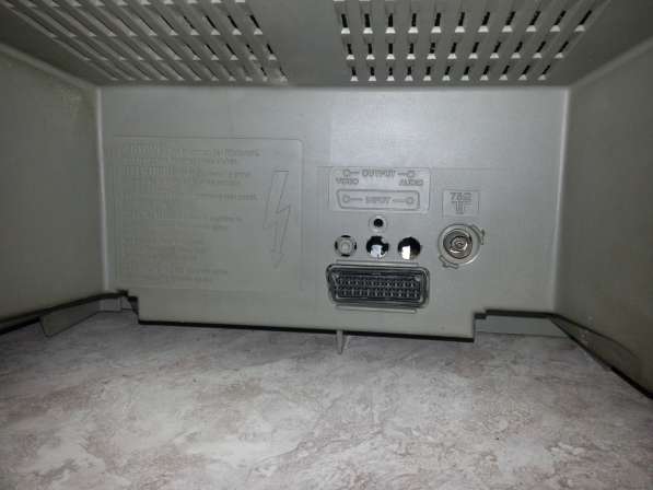 Продам телевизор SAMSUNG CZ-20F12Z б/у в Севастополе