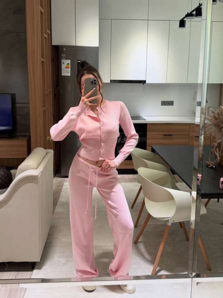 Костюм женский