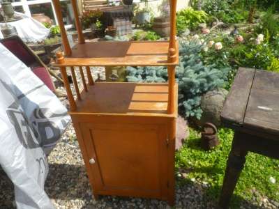 Старинная этажерка в Москве