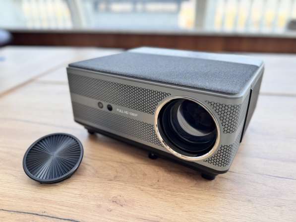 Проектор Thundeal TD98W (RD-836)