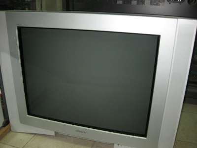 телевизор Sony 72см