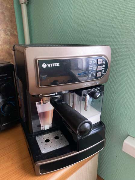 Кофеварка/кофемашина рожковая Vitek VT-1517