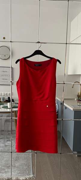 Платье Rinascimento красное в Москве