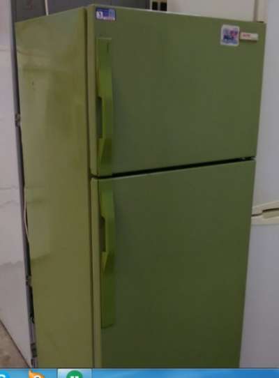 холодильник с морозилкой б/у. Гарантия 1 год в Красноярске