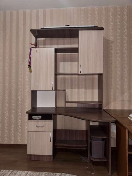 Продаётся компьютерный стол в идеальном состоянии