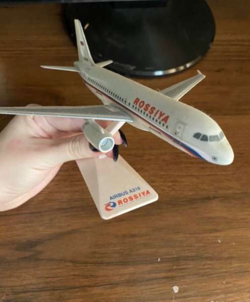 Модель самолета авиакомпании Россия в Санкт-Петербурге
