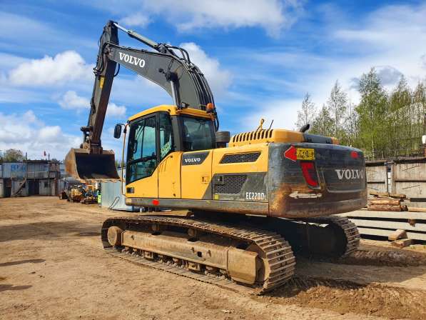 VOLVO EC220DL б/у экскаватор гусеничный Вольво ЕС220