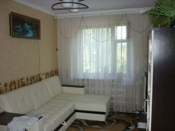 Продам 2-комнатную квартиру, ул. Заводская