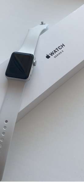 Продам часы Apple Watch series 3