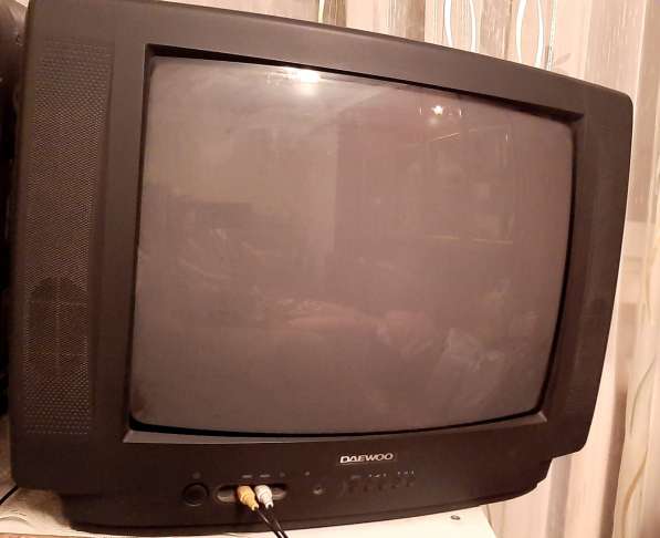 Продам рабочий телевизор в отличном состоянии в фото 3