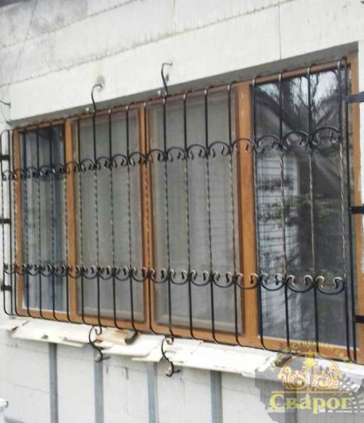 Решетки на окна кованые - лучшая защита жилья в фото 12