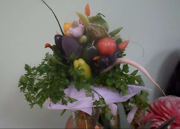 Фруктовые и овощные букеты, цветы фруктовые в Благовещенске фото 6