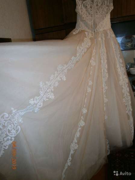 Шикарное свадебное платье в Златоусте фото 4