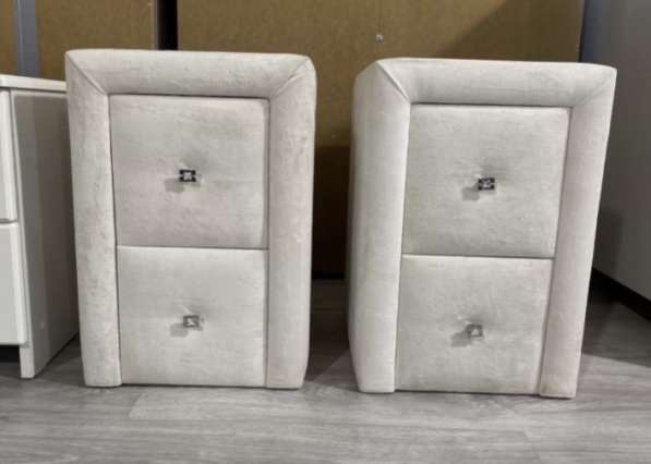 Тумба прикроватная