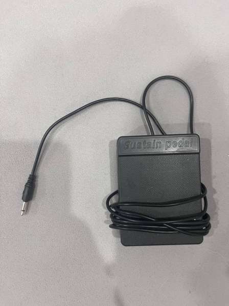 Синтезатор в Тюмени