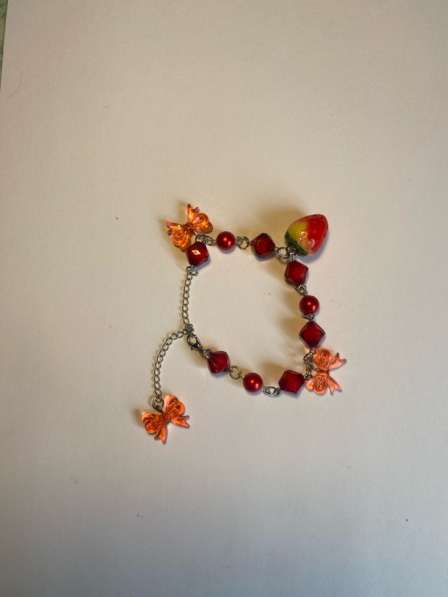 Браслетики красный и фиолетовый в Подольске