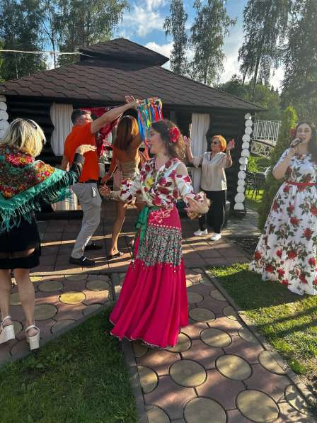 Цыганский коллектив в фото 8