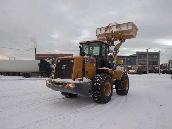 Погрузчик XCMG LW300FN в Кемерове фото 4