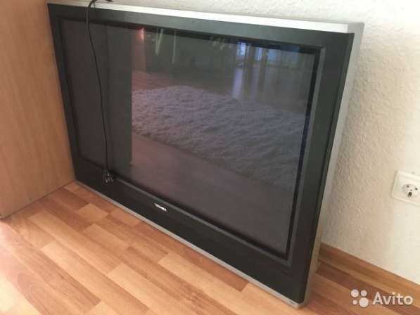 Телевизор плазменнный Toshiba 107см