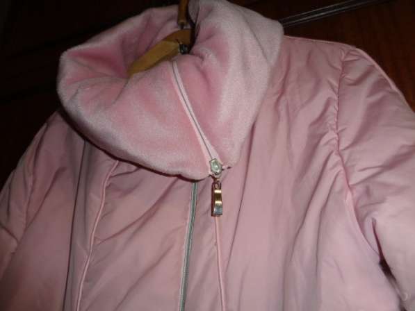 Теплая женская куртка. Размер: 46–48