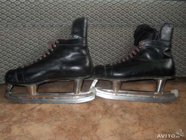 Коньки в Москве фото 6