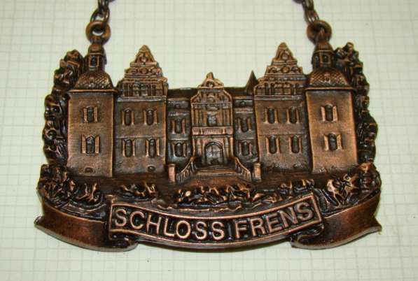 Знак значок Замок (Q015) в Москве фото 5