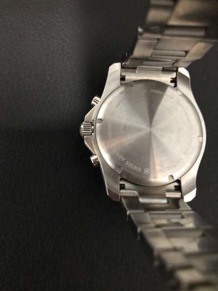 Продам швейцарские часы Victorinox 241689 оригинал в Москве