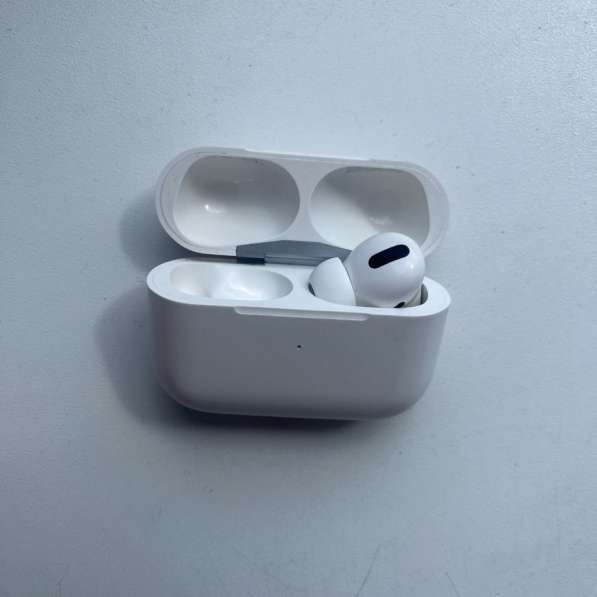 Наушники airpods pro в Санкт-Петербурге