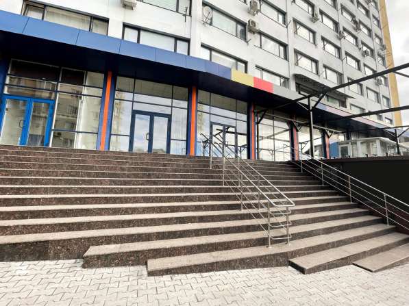 Chirie spatiu comercial Stauceni 50 m2