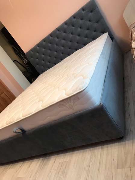 Кровать двухспальная в Кемерове