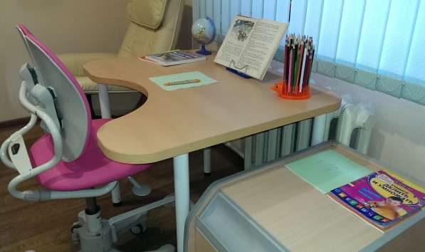 Письменный ортопедический стол для ребенка РК-900 в Москве фото 7