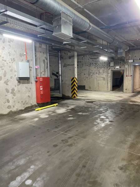 Машиноместо в аренду подземный паркинг 15м2 в Санкт-Петербурге